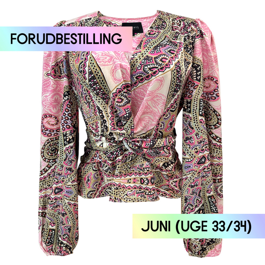 FORUDBESTILLING // Liberté - Tiki LS Twist Blouse, 22120 - Pink Scarf (Levering ca. uge 33/34)