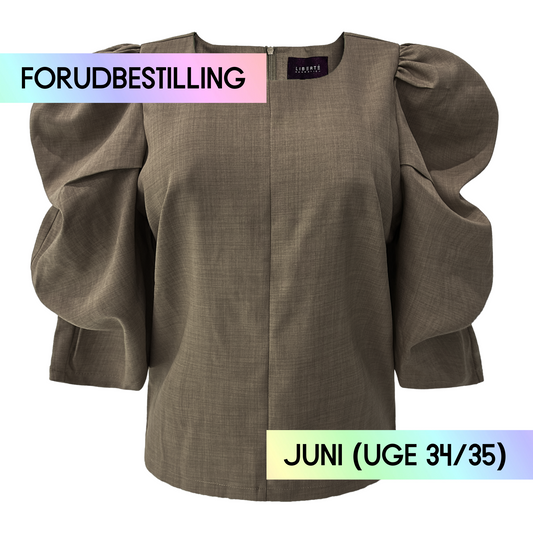 FORUDBESTILLING // Liberté - Winnie Blouse, 22140 - Mocca (Levering ca. uge 34/35)