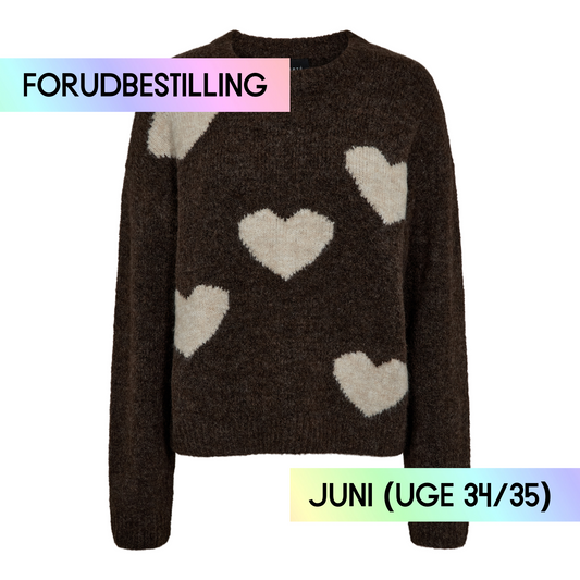 FORUDBESTILLING // Liberté - Fro Heart Pullover, 22259 - Chocolate Ivory Heart (Levering ca. uge 34/35)
