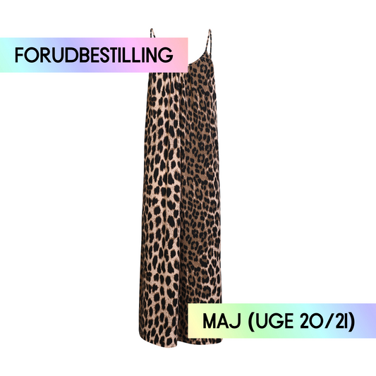FORUDBESTILLING // Liberté - Alma Long Strap Dress, 9579 - Big Lux Leo Fossil (Levering ca. uge 20/21)