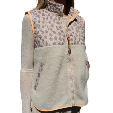 Liberté - Teddy Leo Vest, 22173 - Creme Pale Lux Leo Neon Orange