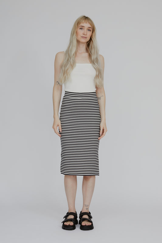 Basic Apparel - Ludmilla Long Skirt - Whisper White / Black