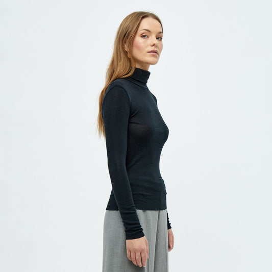 Minus - Cally Roll Neck LS Top, MI5710 - Black